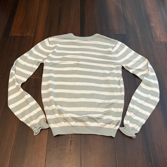 H&M Soft Striped Sweatshirt - Picture 5 of 5